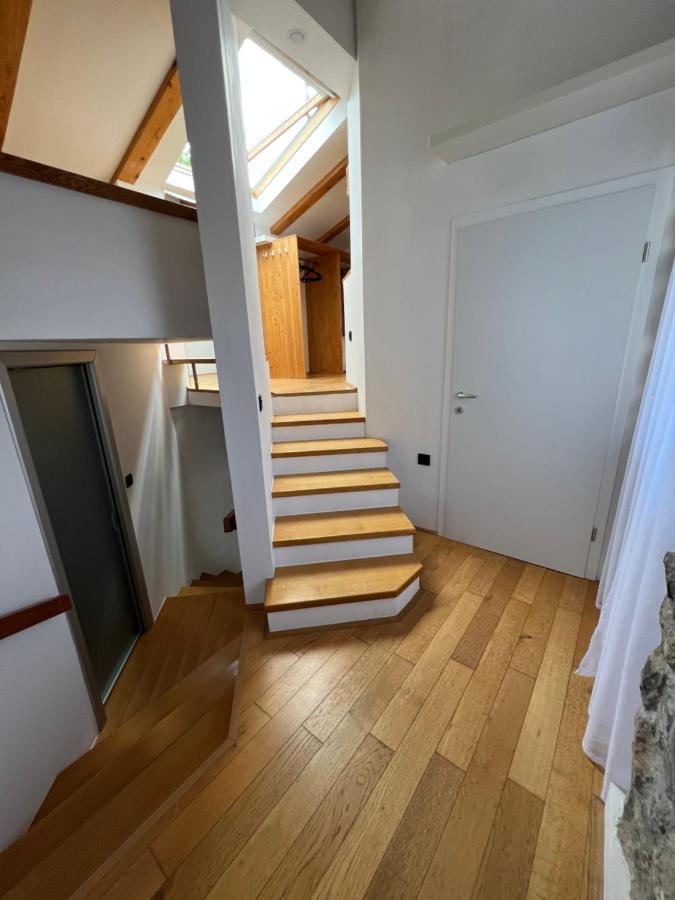 Guesthouse 45 Dutovlje Exteriör bild